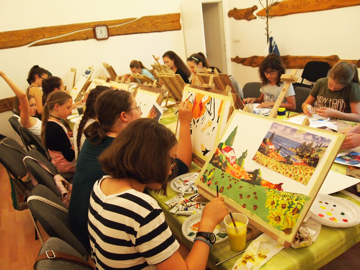 Festőtábor gyerekeknek Festőtábor gyerekeknek
